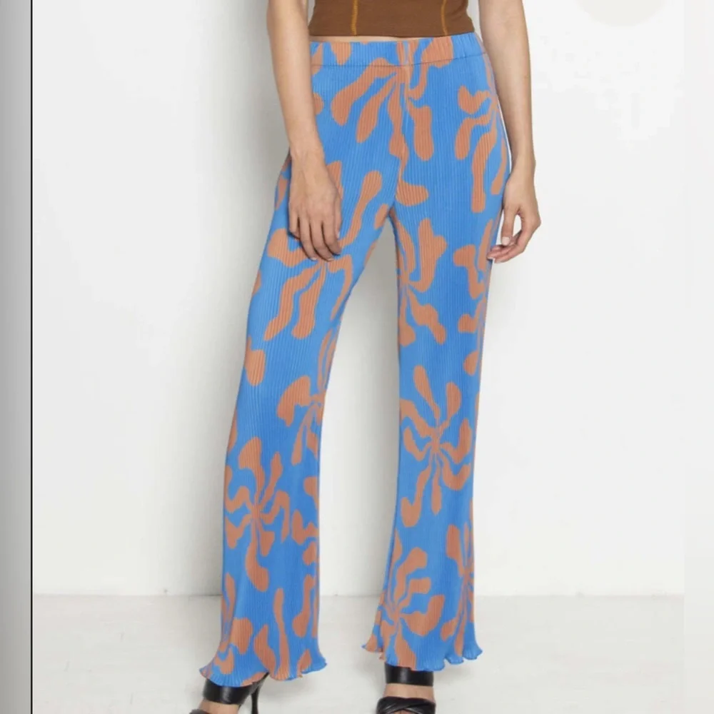 Arthur crimped trouser pants - Picture 1 of 4